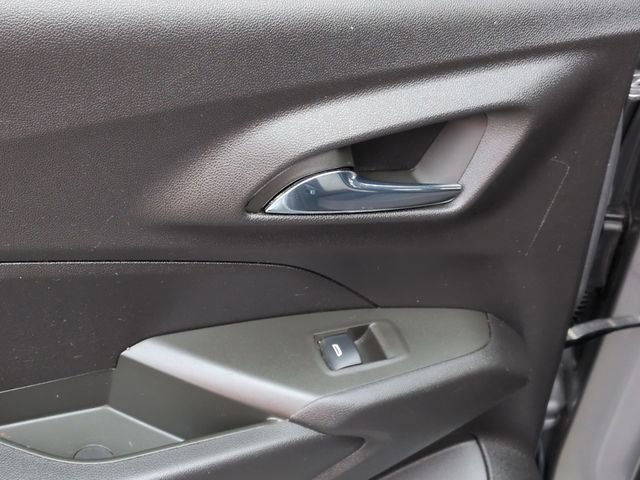Used 2024 Chevrolet Trax LS FWD image 25