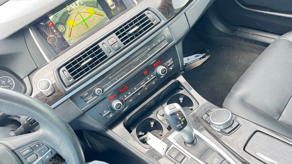 Used 2015 BMW 528i Sedan image 9