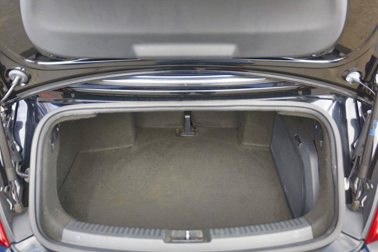 Used 2013 Volkswagen Beetle 2.0T FWD image 16