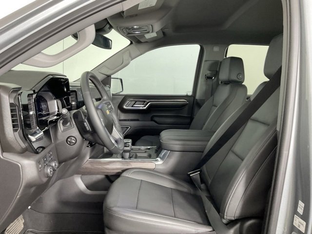 Used 2024 Chevrolet Silverado 1500 LTZ image 13