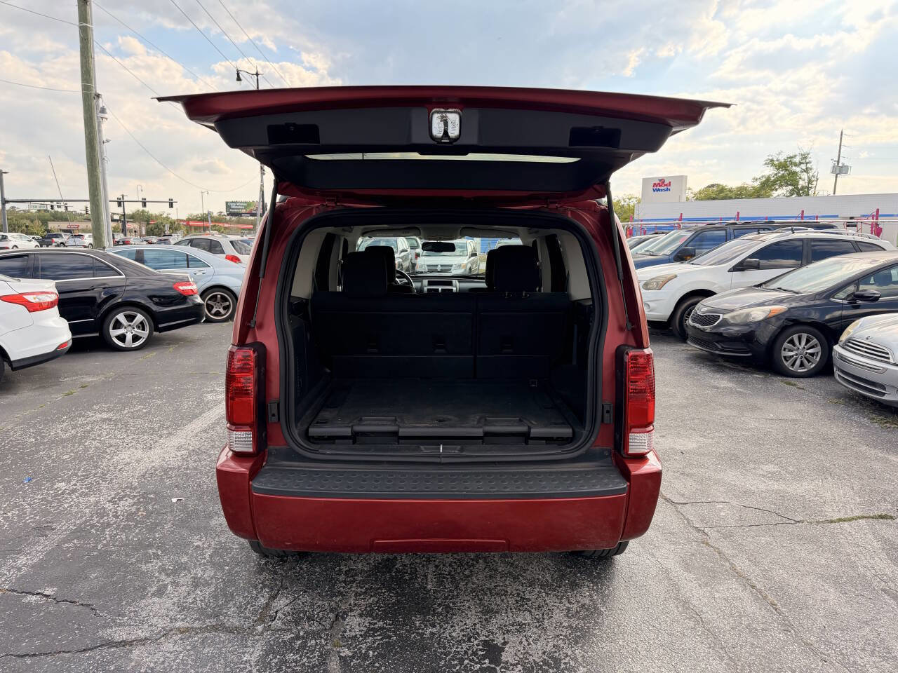 Used 2007 Dodge Nitro SLT image 11