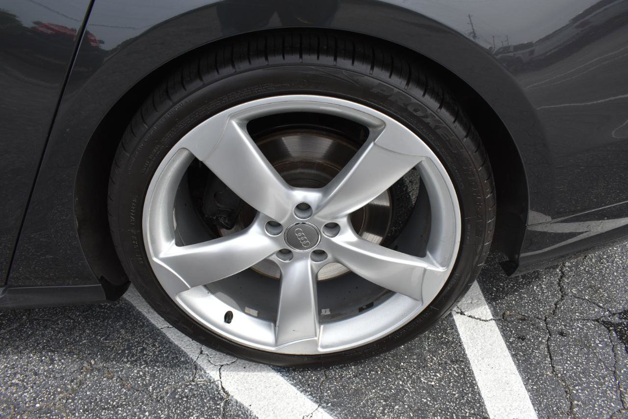 Used 2015 Audi S8 image 45