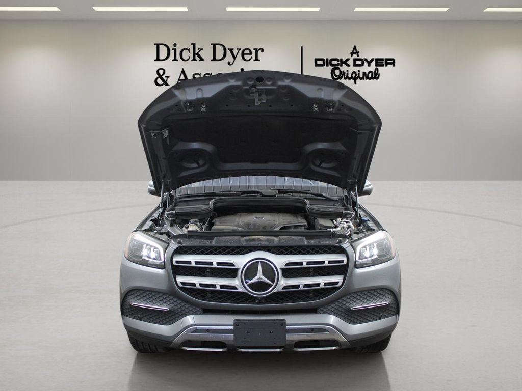 Used 2023 Mercedes-Benz GLS 450 4MATIC image 44