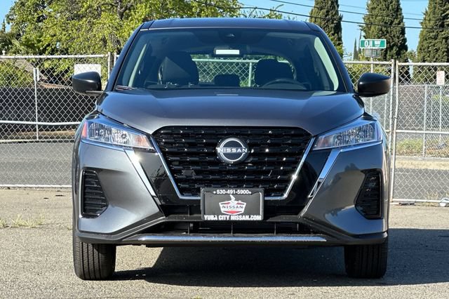 Certified 2025 Nissan Kicks Play S FWD image 9