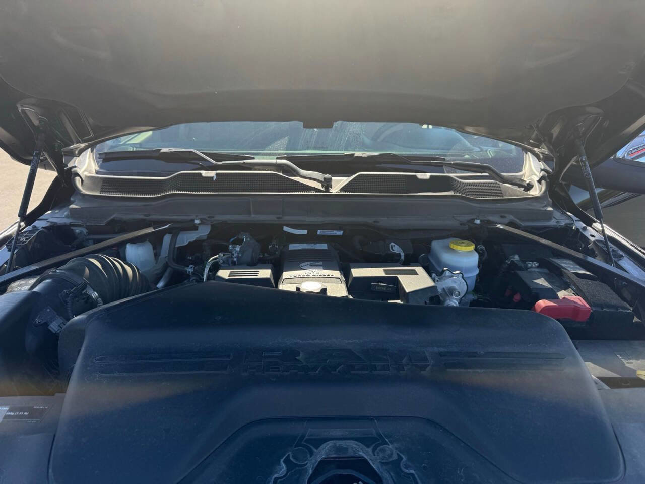 Used 2023 RAM 3500 Limited image 35