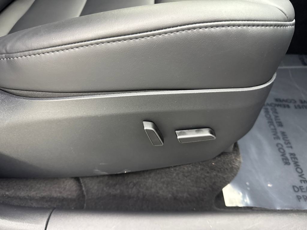 Used 2024 Tesla Model Y Long Range image 47