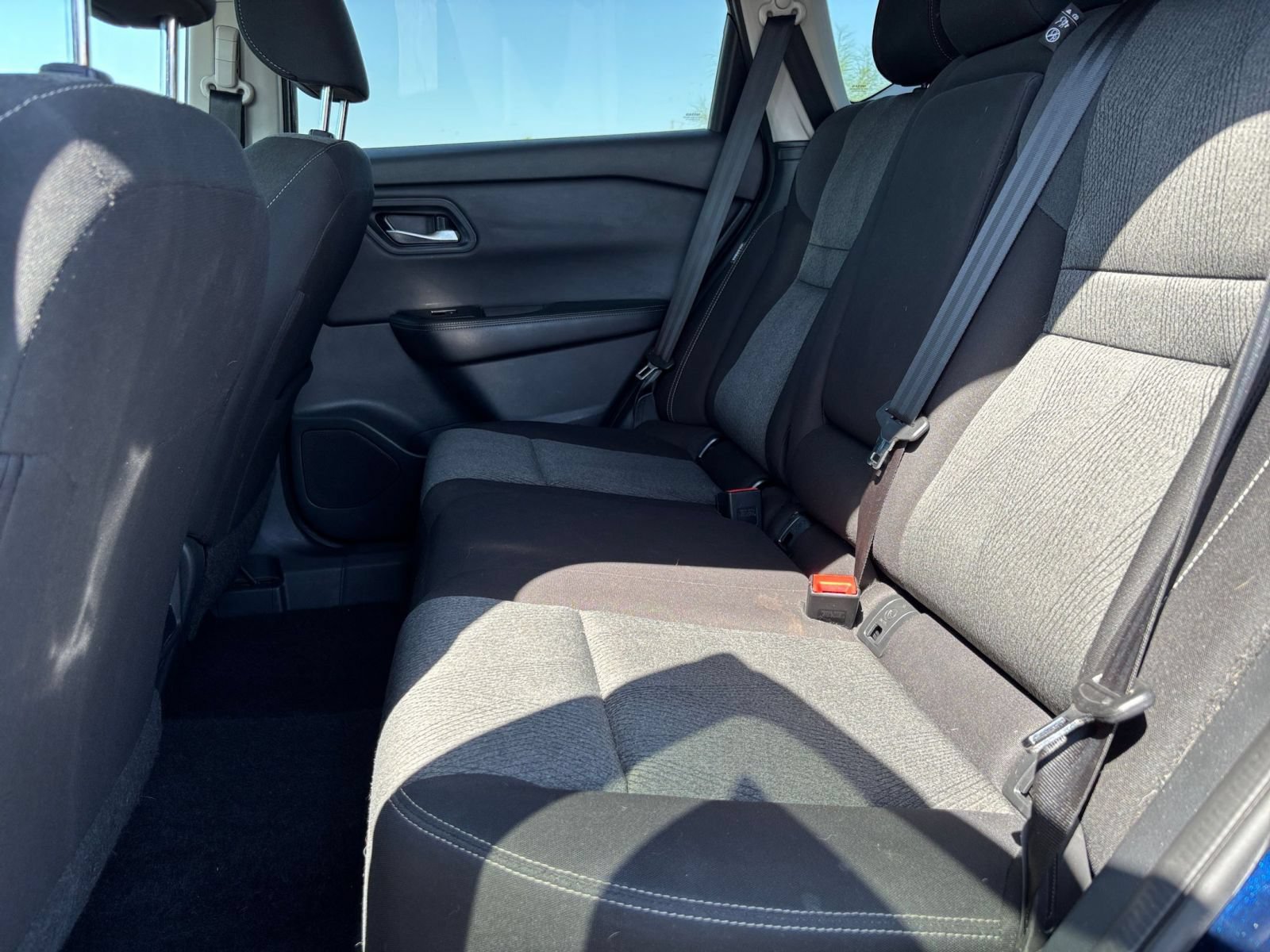 Used 2025 Nissan Rogue SV AWD/4WD image 27