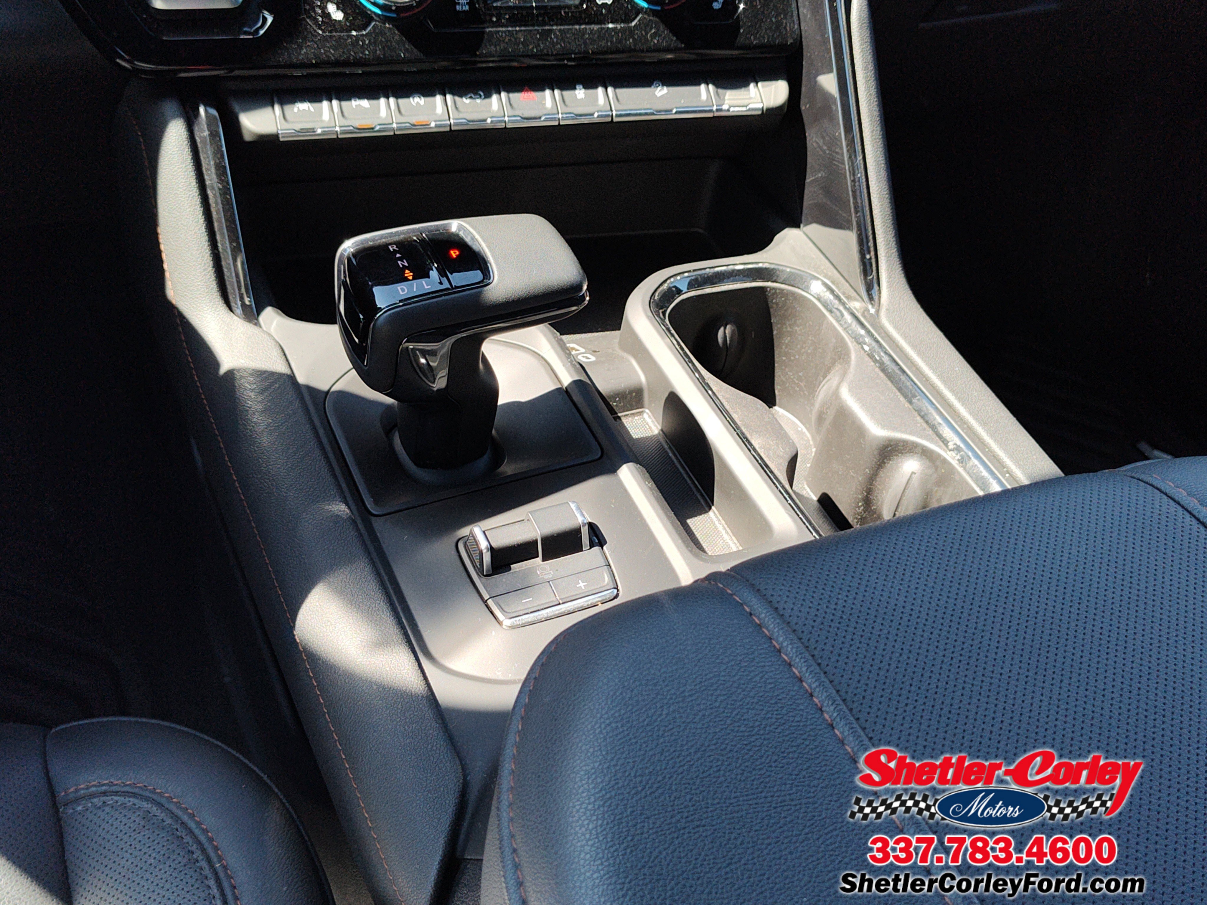 Used 2024 GMC Sierra 1500 AT4 w/ Technology Package image 20