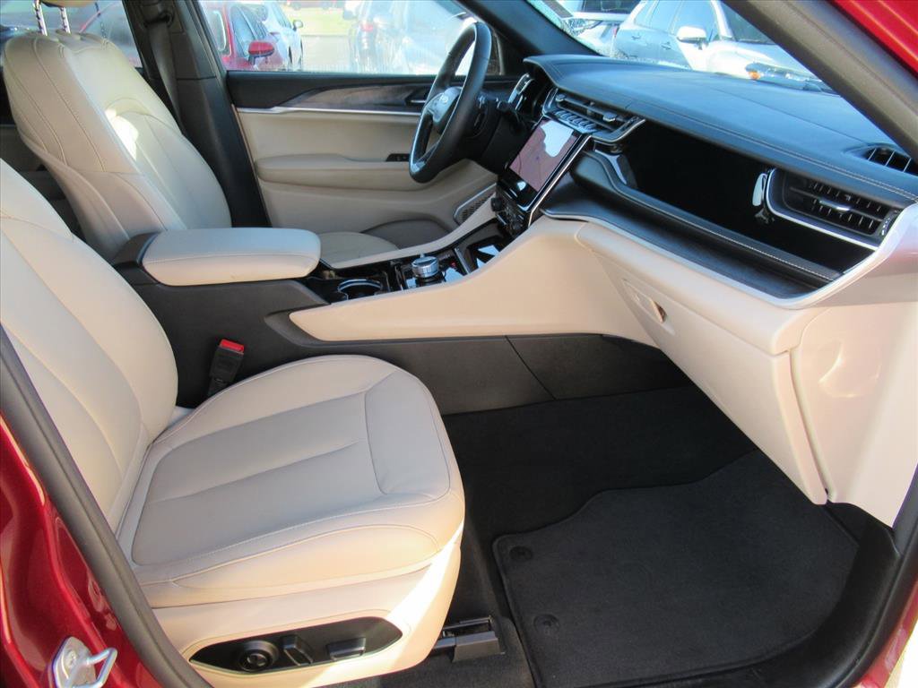 Used 2022 Jeep Grand Cherokee Limited 4xe image 8