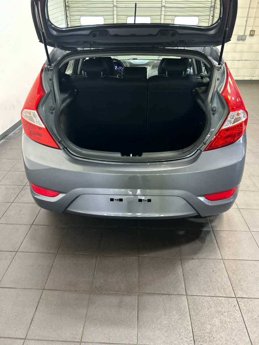 Used 2017 Hyundai Accent SE FWD image 10