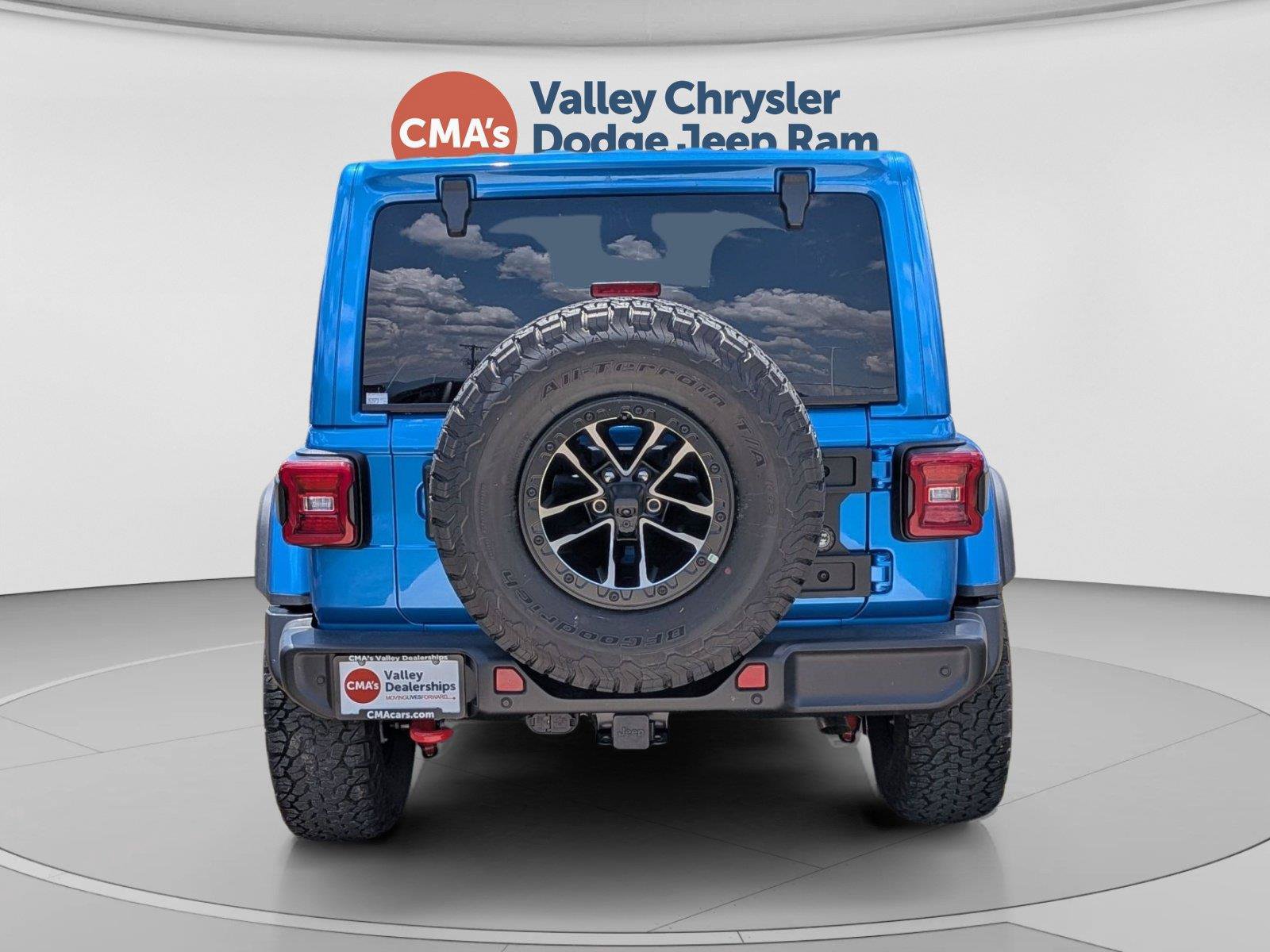 New 2026 Jeep Wrangler Unlimited Rubicon w/ Xtreme 35 Tire Package AWD/4WD image 4