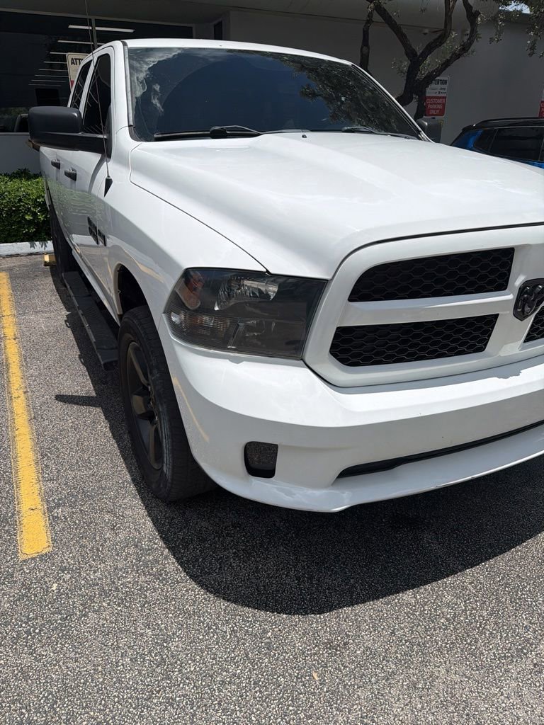 Used 2018 RAM 1500 Express w/ Express Value Package AWD/4WD image 3