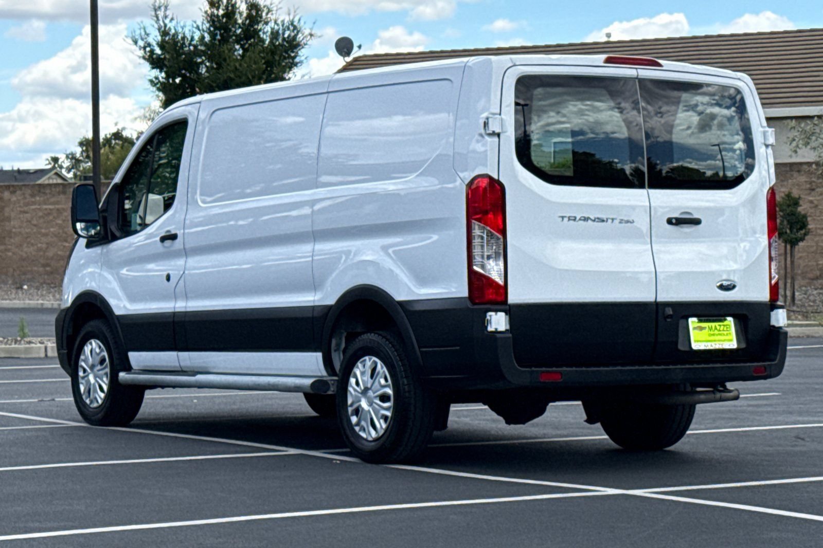 Used 2023 Ford Transit 250 Low Roof w/ Exterior Upgrade Package RWD image 3