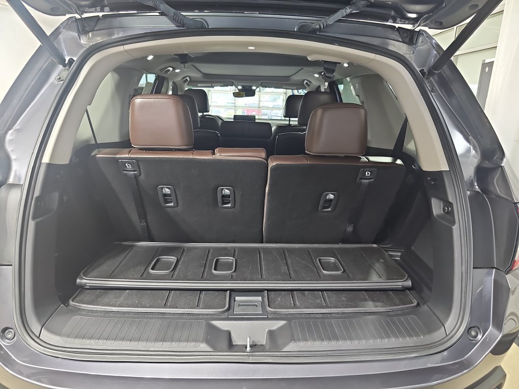 Used 2023 Honda Pilot Elite image 17