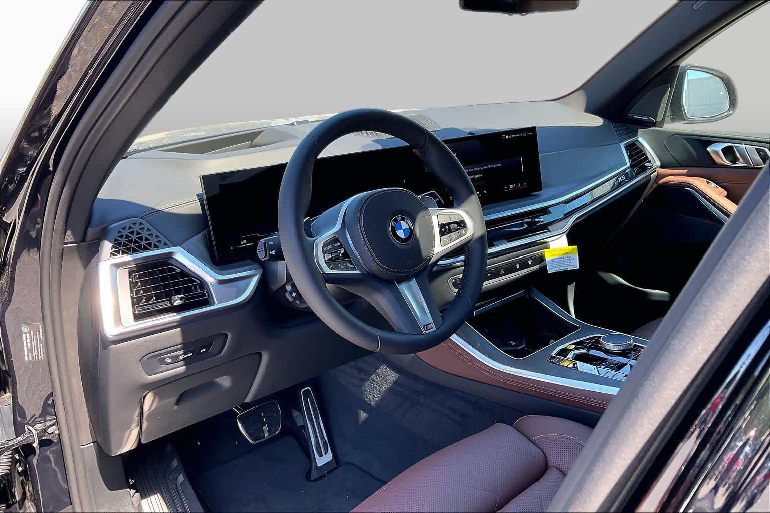 Used 2026 BMW X5 xDrive40i w/ M Sport Package AWD/4WD image 9