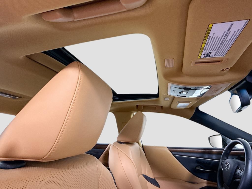 Certified 2025 Lexus ES 300h w/ Premium Package FWD image 18