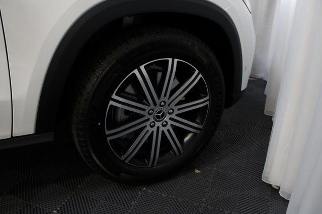 New 2025 Mercedes-Benz GLE 450 4MATIC image 13