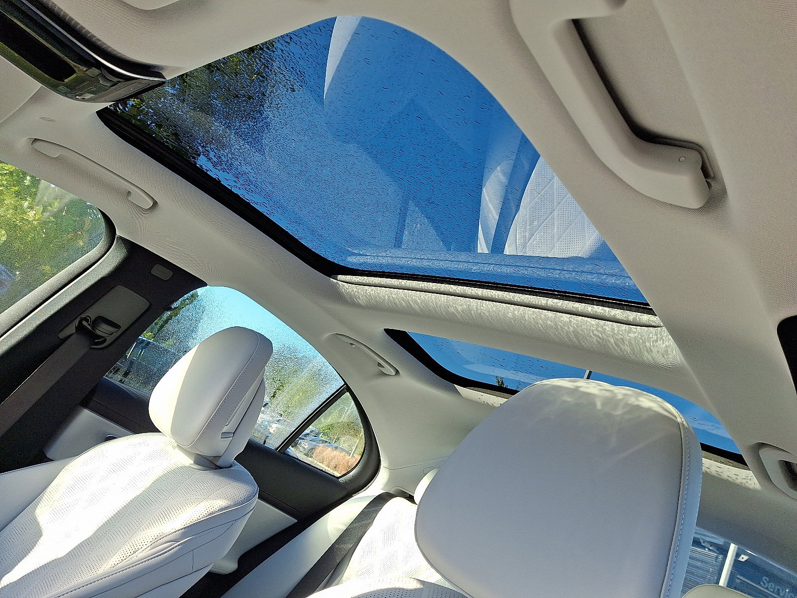 New 2026 Mercedes-Benz E 350 4MATIC Sedan image 9