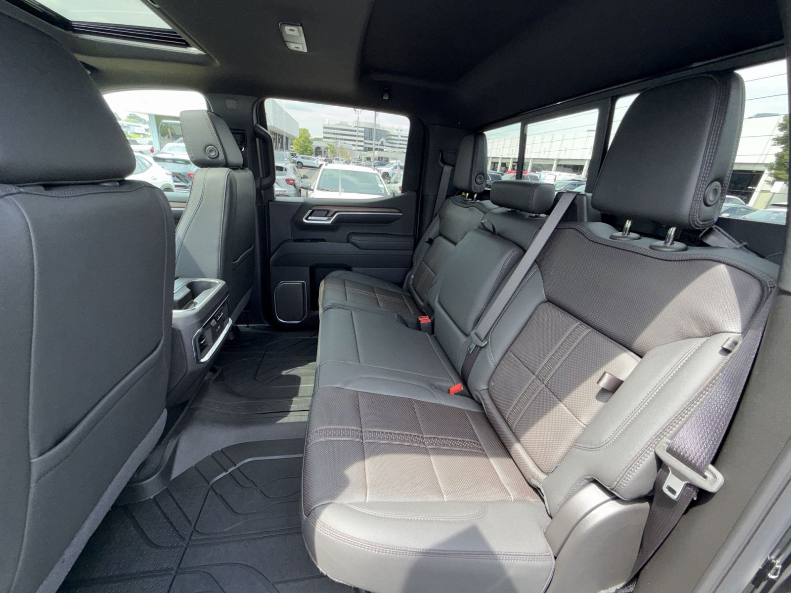New 2026 Chevrolet Silverado 1500 High Country AWD/4WD image 25