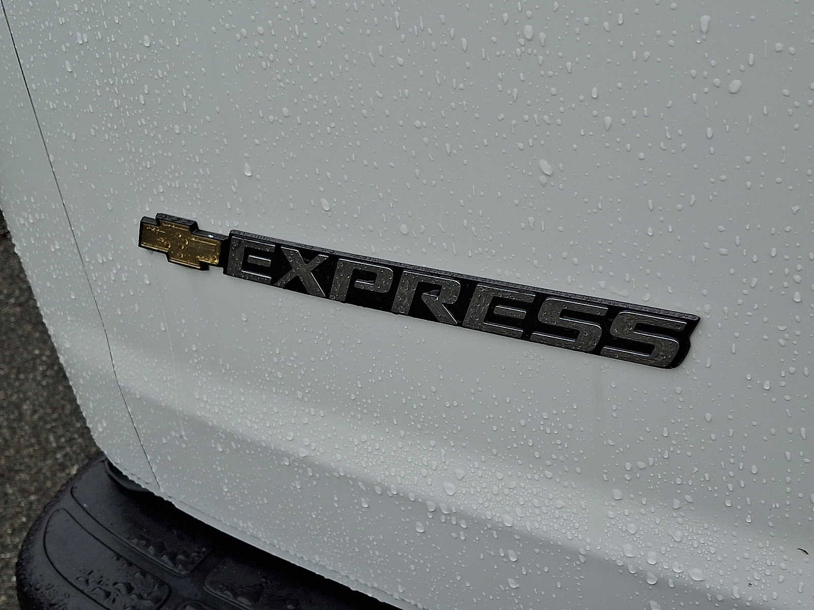 Used 2024 Chevrolet Express 2500 w/ Driver Convenience Package image 30