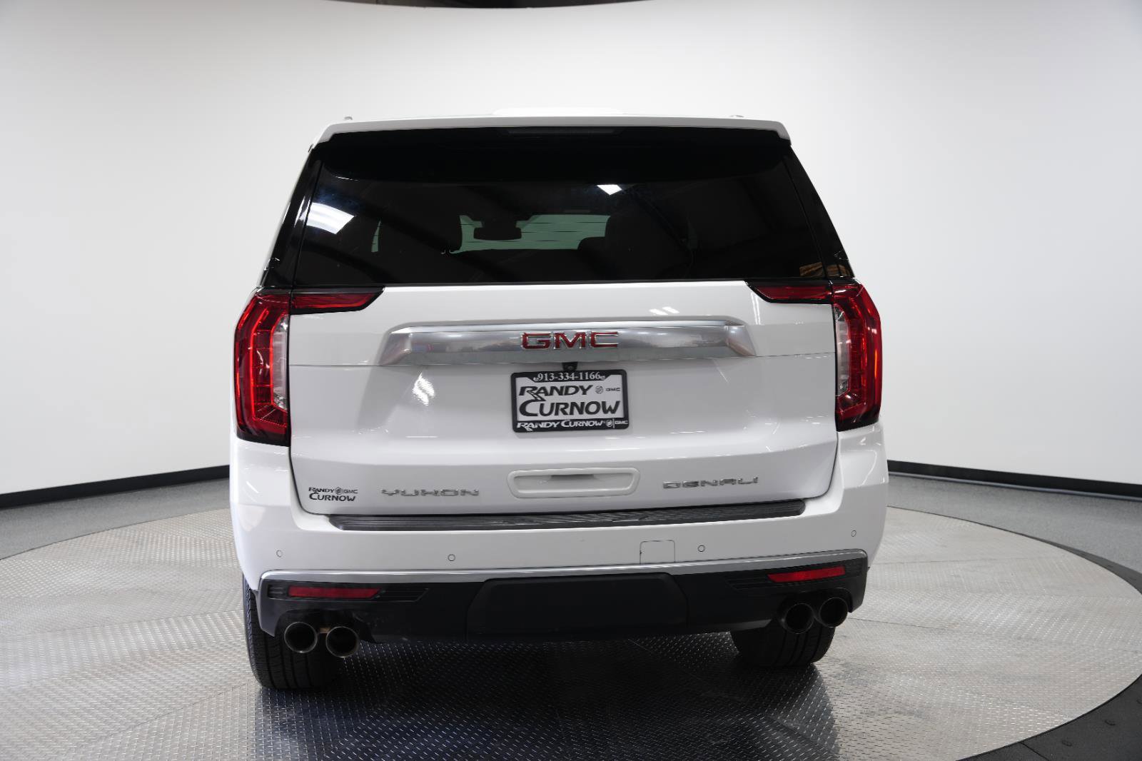 Used 2024 GMC Yukon XL Denali AWD/4WD image 7