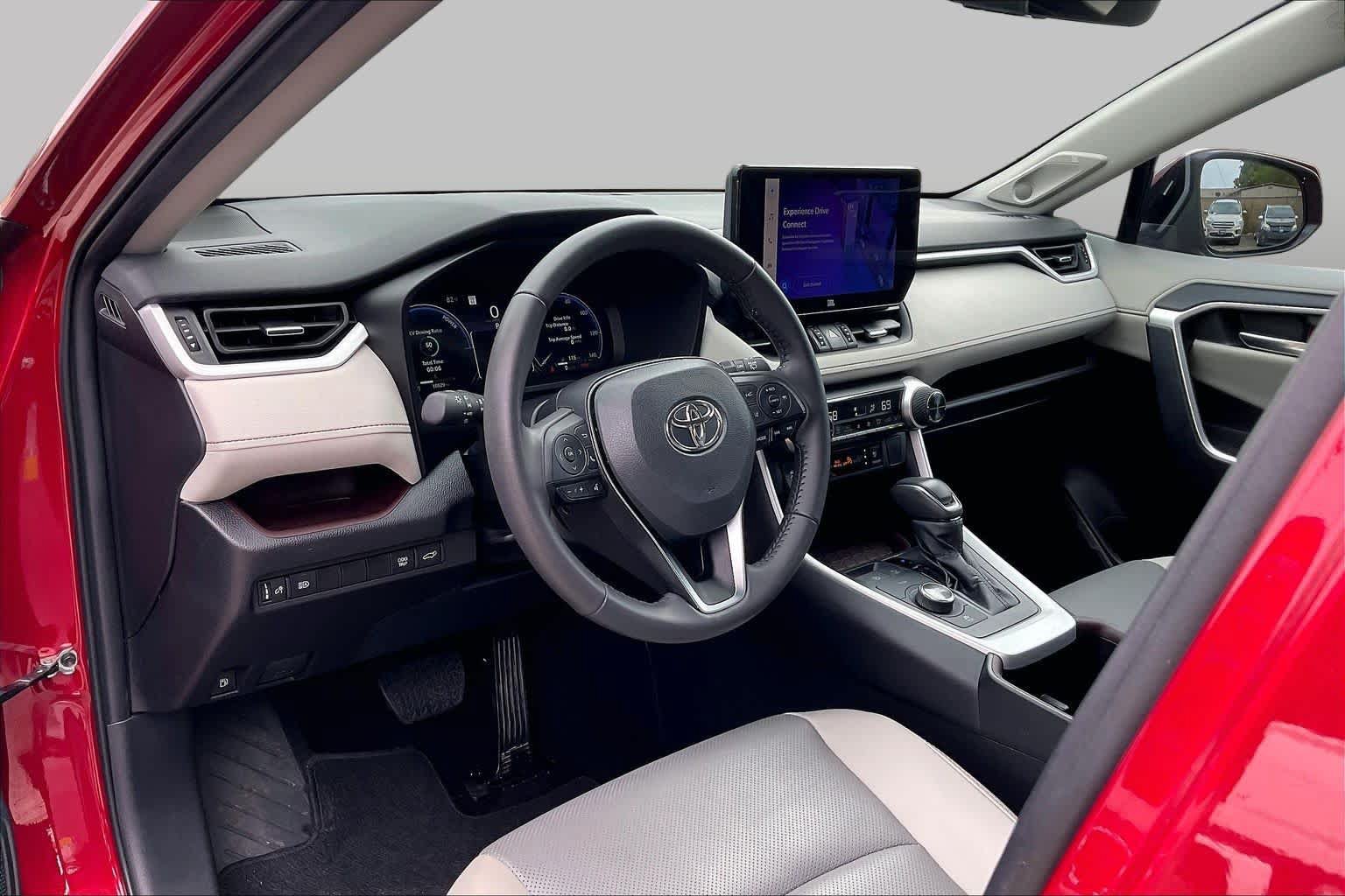Used 2024 Toyota RAV4 Limited AWD/4WD image 16