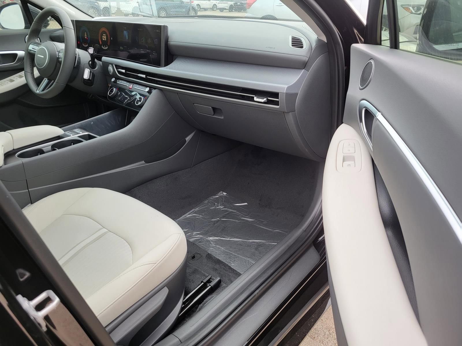 New 2026 Hyundai Sonata SEL FWD image 7