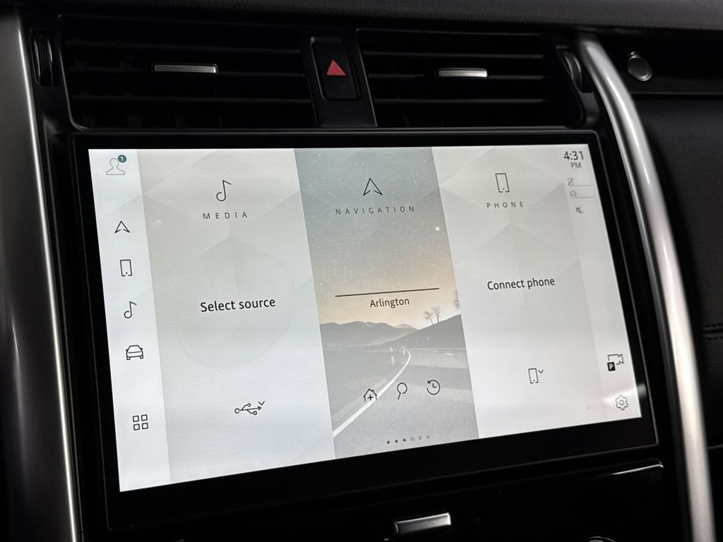 Used 2024 Land Rover Discovery S image 22