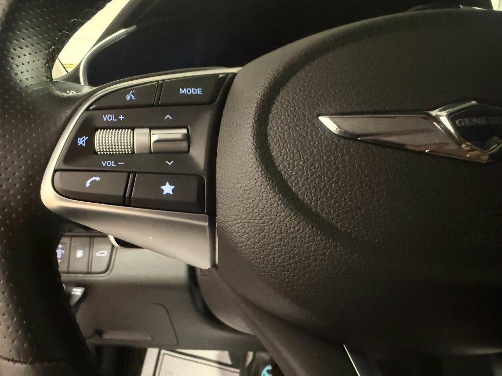 Used 2023 Genesis G70 3.3T AWD/4WD image 32