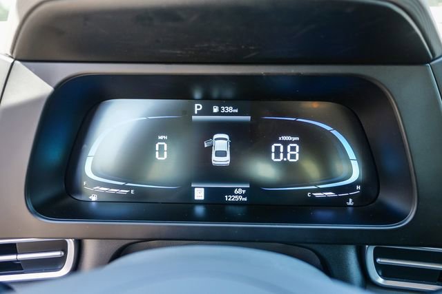 Certified 2025 Hyundai Elantra Sport image 25