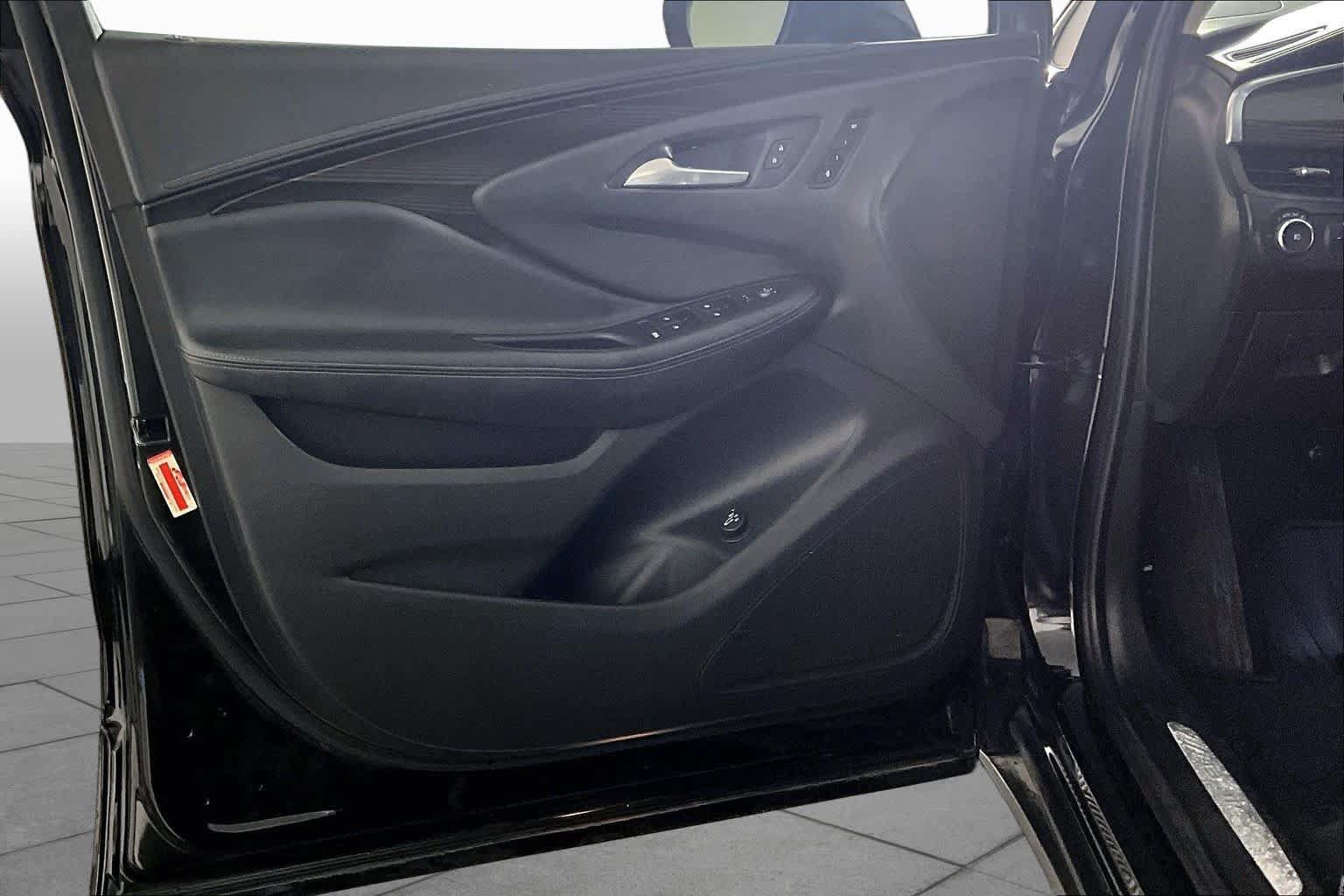 Used 2020 Buick Envision Essence FWD image 20