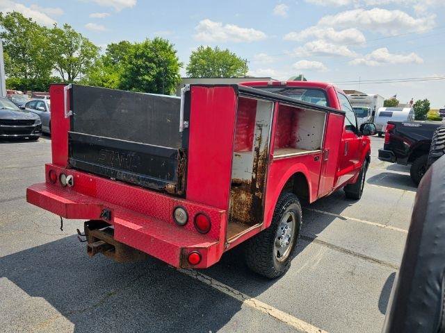 Used 2005 Ford F250 XL RWD image 4