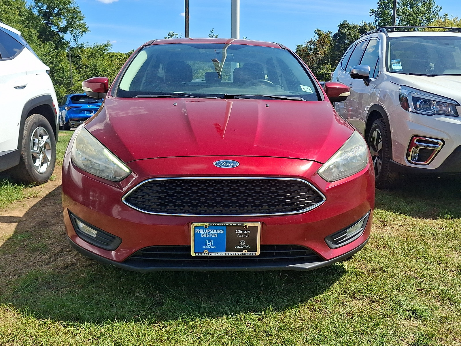 Used 2016 Ford Focus SE w/ Equipment Group 201A FWD image 2