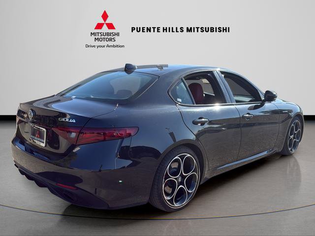 Used 2022 Alfa Romeo Giulia Veloce image 5
