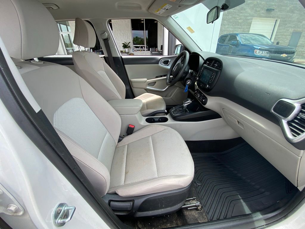 Certified 2021 Kia Soul LX FWD image 23