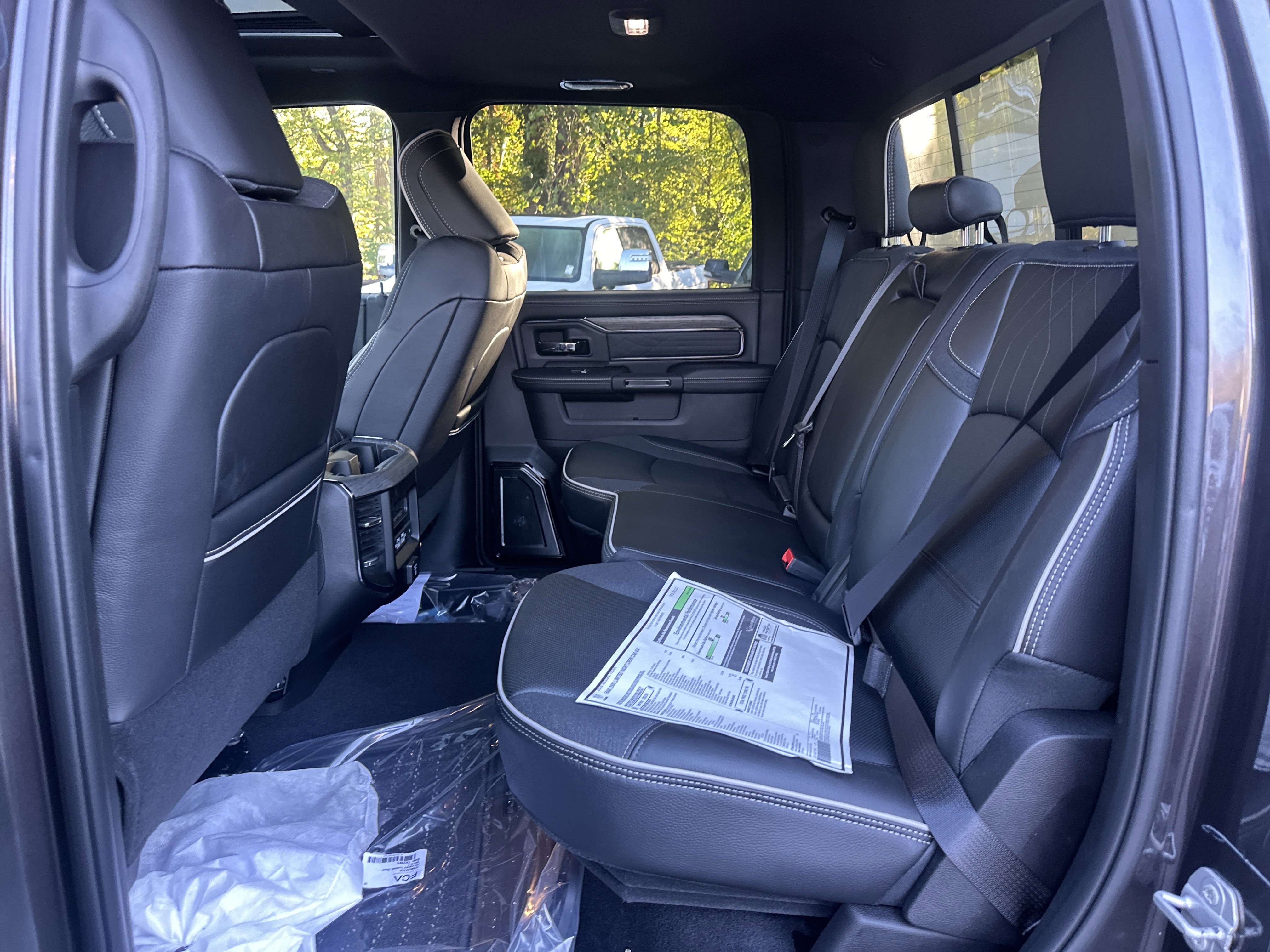 New 2026 RAM 2500 Limited image 32