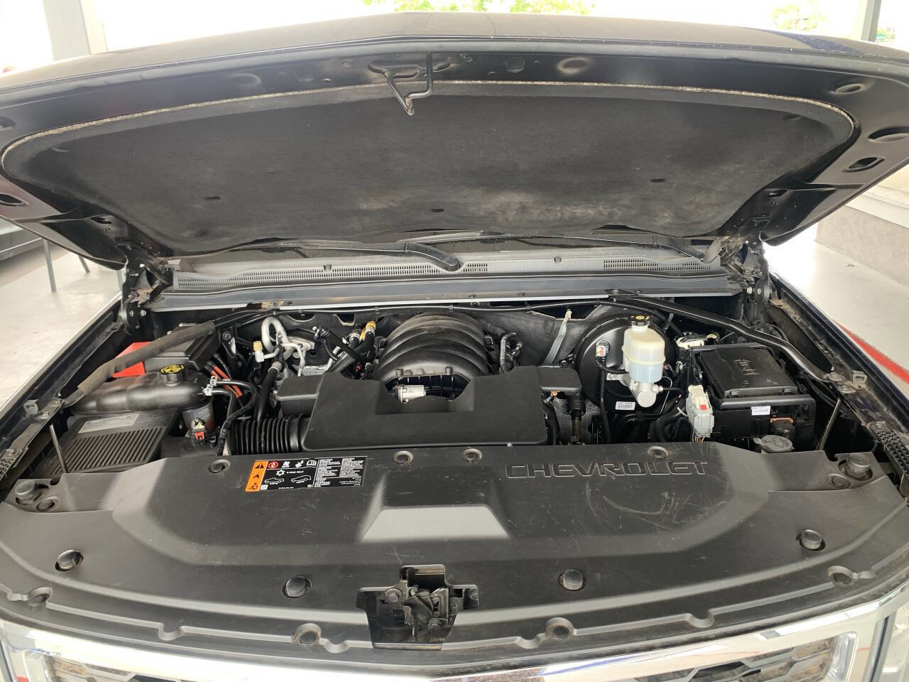 Used 2019 Chevrolet Suburban LT image 18