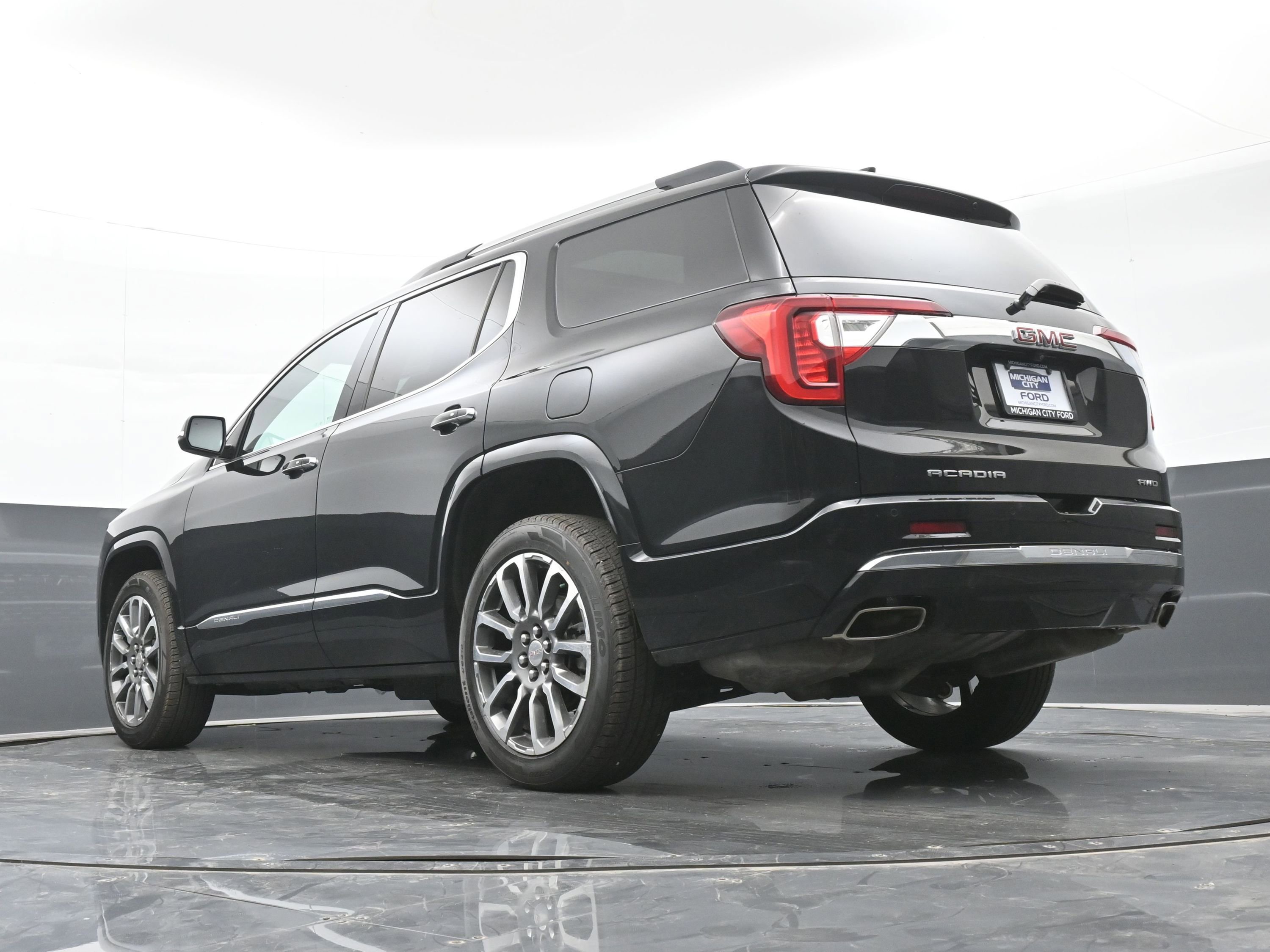 Used 2021 GMC Acadia Denali image 40