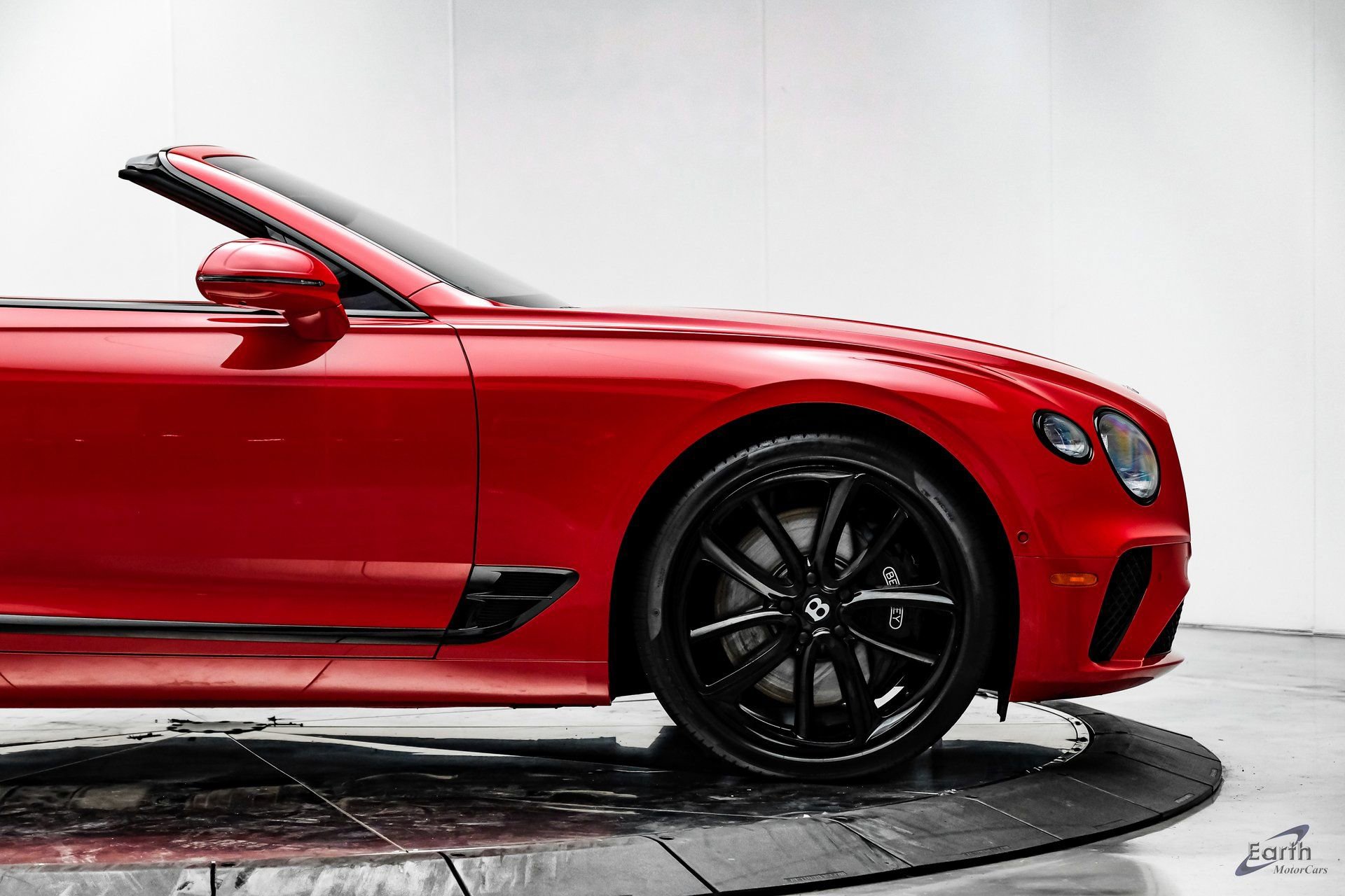 Used 2022 Bentley Continental GT AWD/4WD image 26