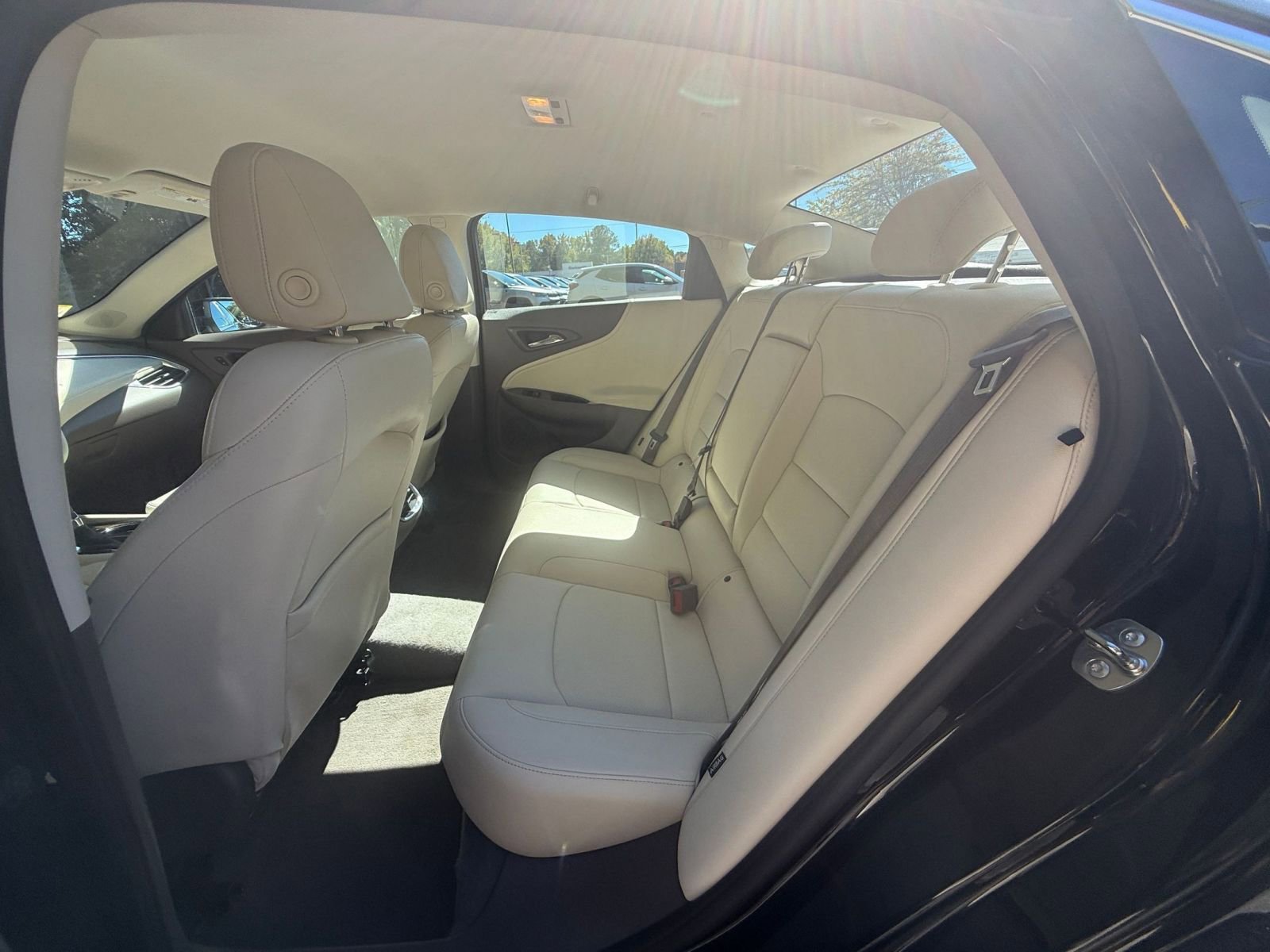 Used 2024 Chevrolet Malibu LT image 25