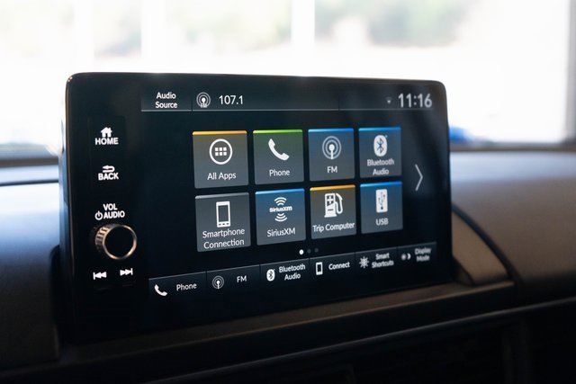 Used 2025 Honda Pilot EX-L image 23