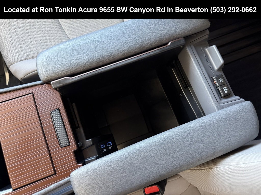 Used 2023 Toyota Sienna LE image 26