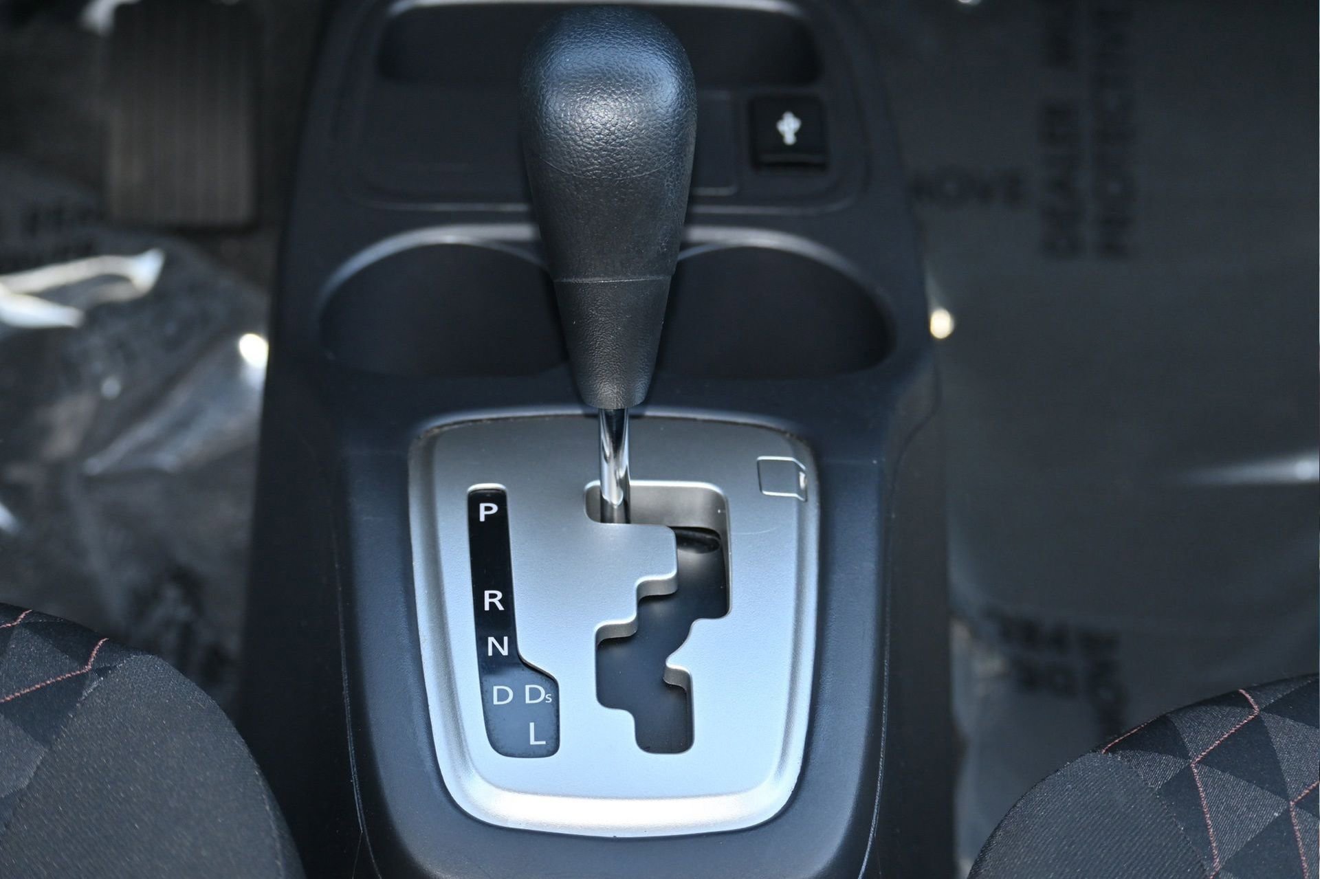 Used 2024 Mitsubishi Mirage ES image 25