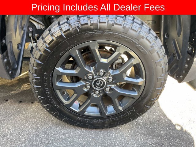 Used 2023 Toyota Tundra Platinum AWD/4WD image 4