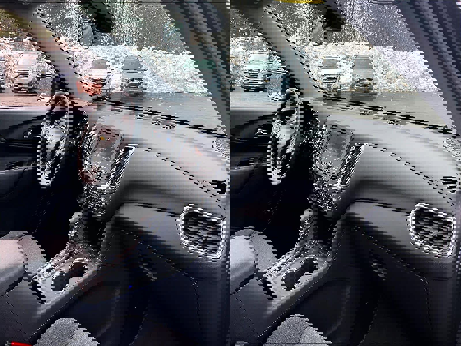 Used 2023 Chevrolet Equinox LT image 21