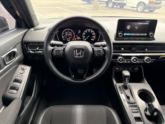 Used 2025 Honda Civic Sport image 16