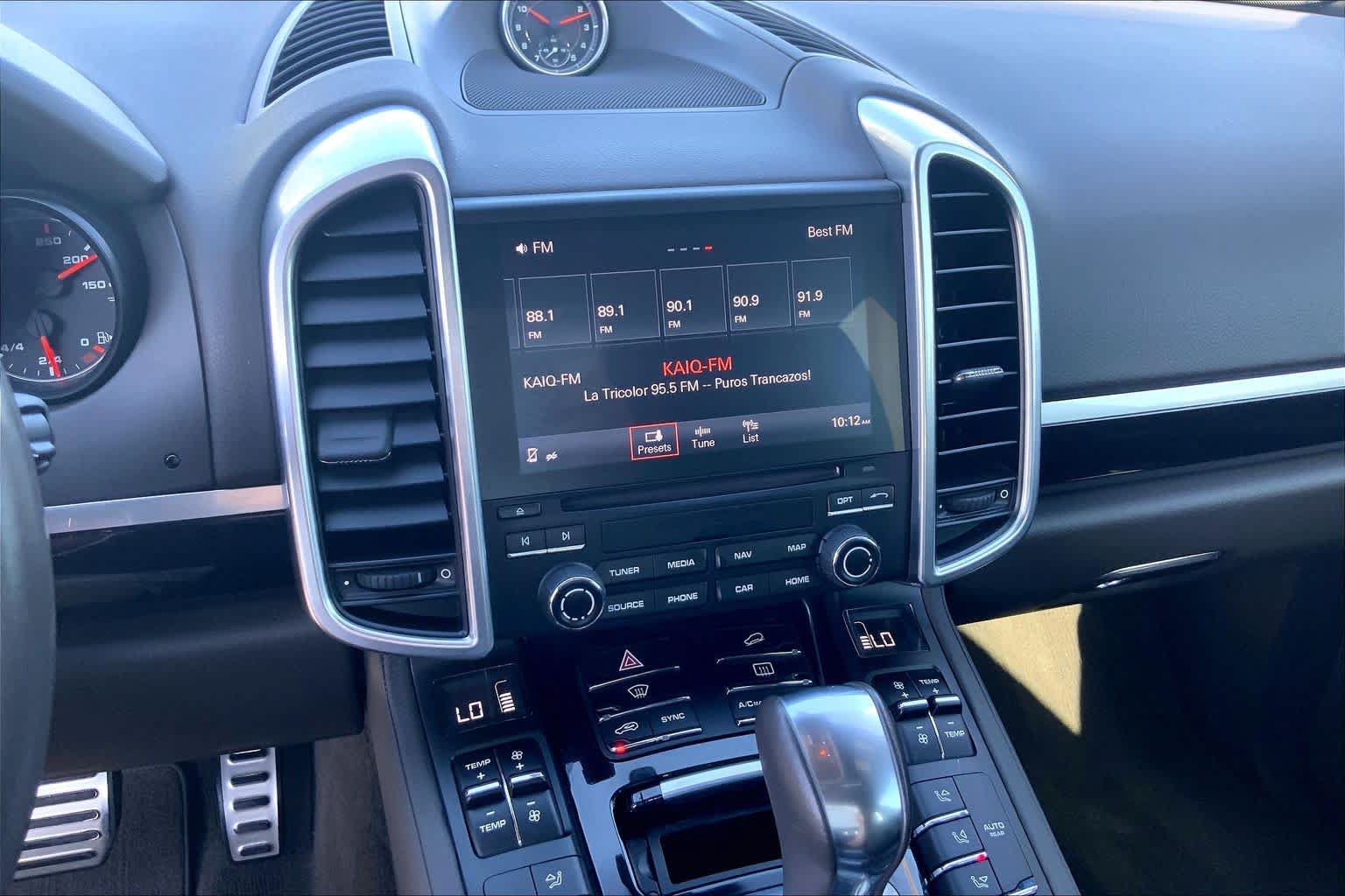 Used 2018 Porsche Cayenne S AWD/4WD image 33