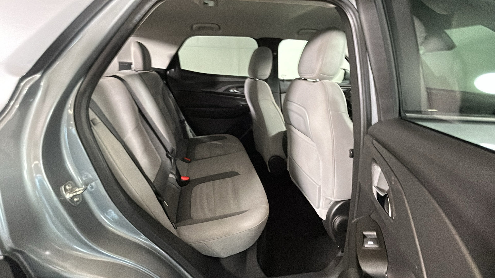 Used 2025 Chevrolet TrailBlazer LT FWD image 34