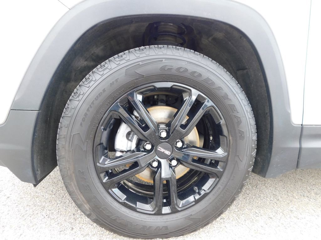 Used 2023 GMC Terrain AT4 w/ Infotainment Package II AWD/4WD image 10