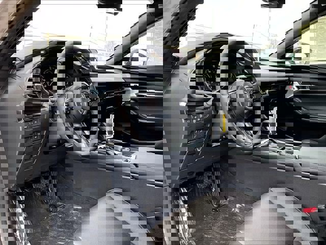 New 2026 MAZDA MAZDA3 Hatchback w/Premium Plus Pkg image 8